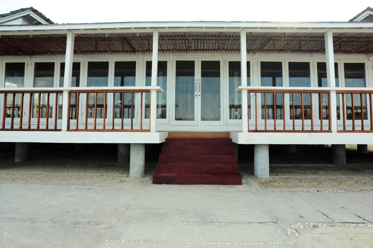 Azana Essence Villa Tabitha Lombok Bumbang Exterior photo