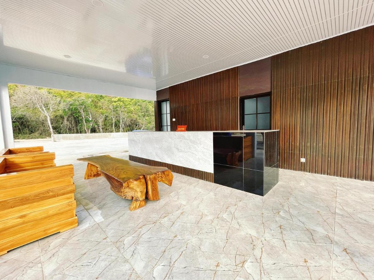 Azana Essence Villa Tabitha Lombok Bumbang Exterior photo