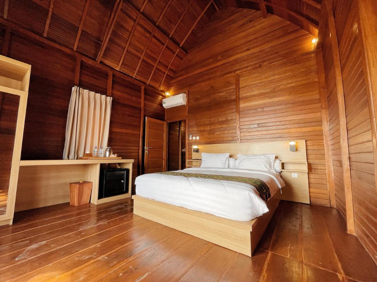Azana Essence Villa Tabitha Lombok Bumbang Exterior photo